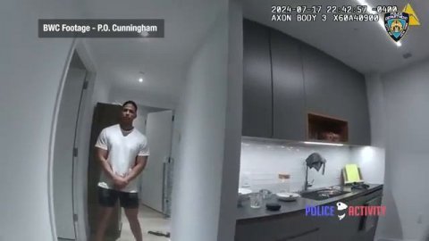 NYPD Cops Shoot Man Wielding Machete in Bronx Apartment