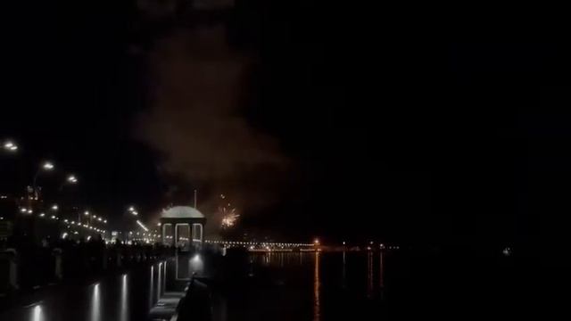 Праздничный фейерверк в Благовещенске смотреть онлайн
