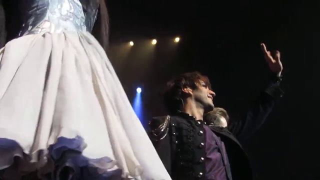 Mozart l'Opera Rock - L'assasymphonie + Tatoue-Moi + Remerciements (MOR, Paris, 28/09/2014) смотреть онлайн