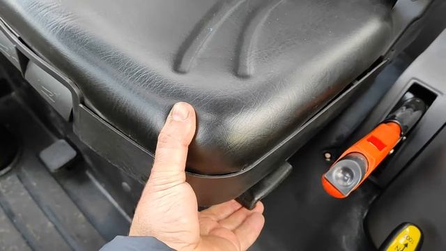 Обзор нового трактора LOVOL TD904! смотреть онлайн