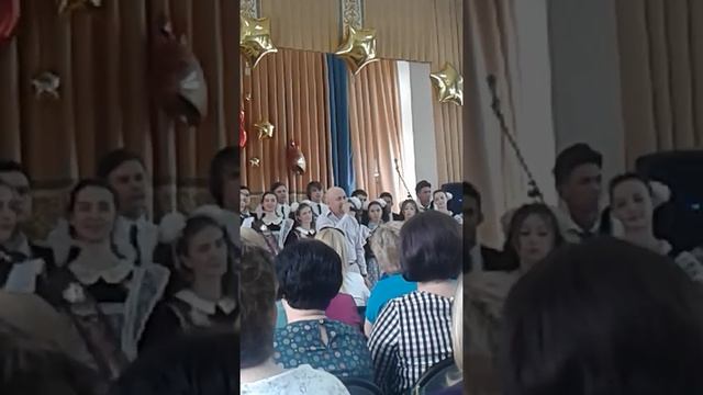 Ильяс Валеев = Последний звонок в школе №12 г.Альметьевск