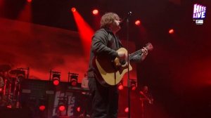 Lewis Capaldi - Hold Me While You Wait (Live at Hits Live)