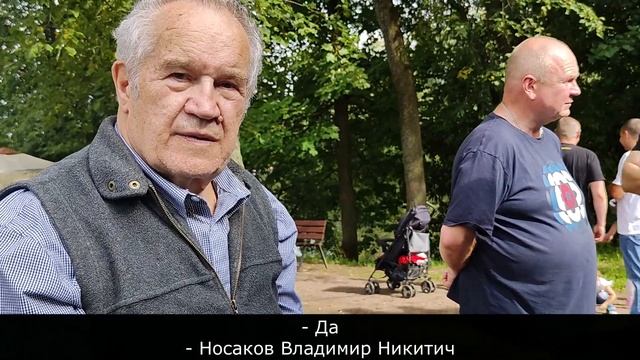 Выставка раритетных советских ретро-авто в Остафьево