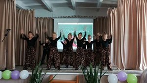 Выступление Софии на День учителя (04.10.2024) mp4