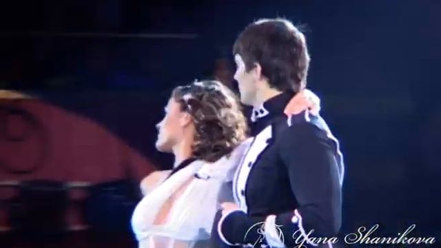 Yana Shanikova and Timur Utyashaev Pas-de-dux on the horses back circus Russia