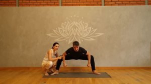 Ступа (Рудрасана) и Мандукасана. Как сделать позы безопасно и эффективно.