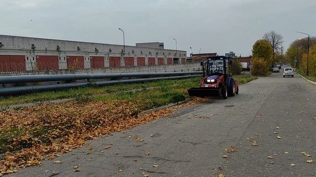 Коммунальная машина на базе трактора Ловол 244 смотреть онлайн