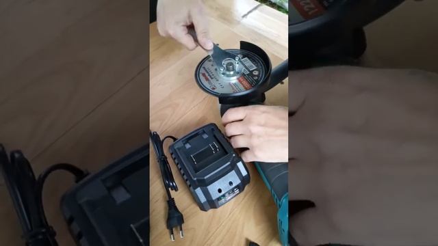 Аккумуляторная УШМ WOSAI смотреть онлайн