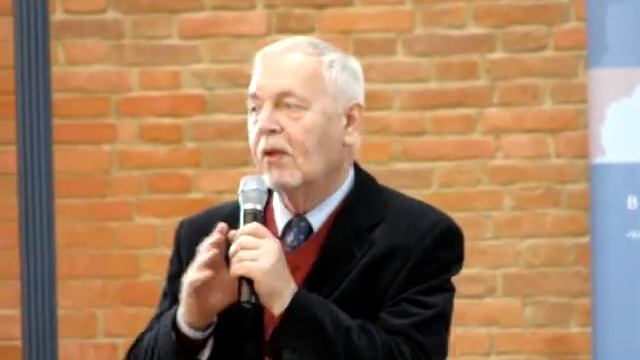 Режиссёр Леонид Нечаев