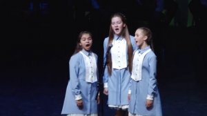 Омский государственный детский ансамбль - Ты посмотри на мир