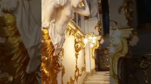 Вход в Эрмитаж👑 через Посольскую (Иорданскую) лестницу!👑