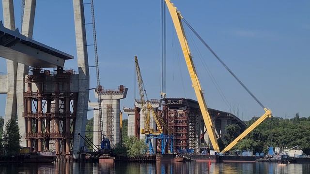 Запорожский мост длиною в 16 лет!