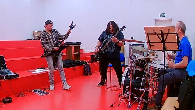 ...размеренное плавание Метал Кавер Бэнда! Продолжаем дело...