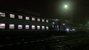 Тепловоз ТЭМ18ДМ-1418 с двухэтажным поездом на станции Пенза-1