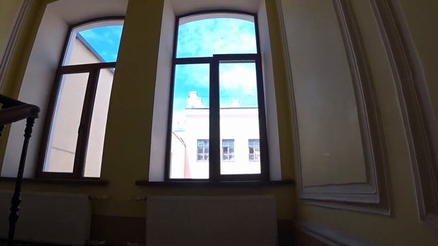 Санкт-Петербург. Кузнечный переулок. Архитектура времен Достоевского. Красивая парадная.