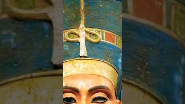 Qween Nefer Tity Egyptin Museum in Berlin         الملكه نفرتيتي الكنز العظيم في متحف برلين المانيا