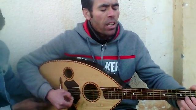 Haj amar Mahdi chant chrif hamani(ourdhaseqar jighkem) très belle chanson.. Ecoute смотреть онлайн