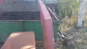 Т 25 с Куном. Грузим перегной