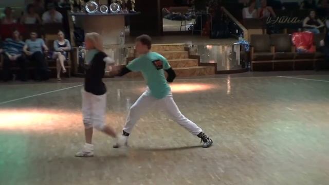 Корнеев  Женя -  Карева Ника Slow