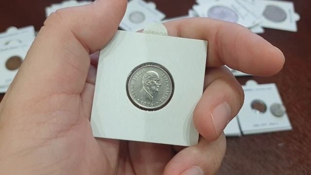 Большое пополнение коллекции монет: экзотические монеты и старинные монеты