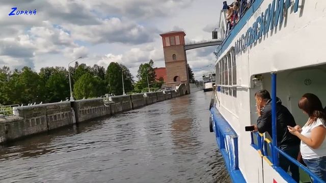 Заполнение и опустошение шлюза  ИЛИ как мы преодолели 18 метров ВЫСОТЫ, переходя из реки в море