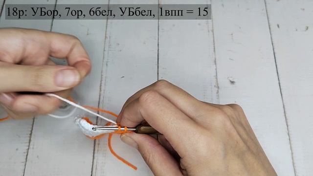 Пятнистый котенок крючком. Плоский новогодний шар.  Елочная игрушка или магнитик. Crochet amigurumi