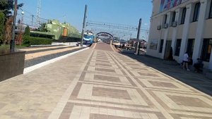 Тула. Поезд №143 Москва - Кисловодск, стоянка по станции Тула-1 Курская / Tula-1 Kurskaya