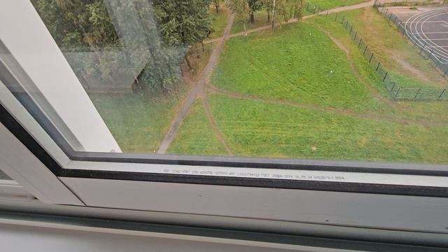 Слайдорс. Монтаж остекления и эконом отделка лоджии.