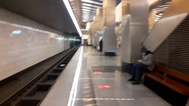 Пересадка со станции метро  Деловой центр КСЛ на станцию Деловой центр БКЛ