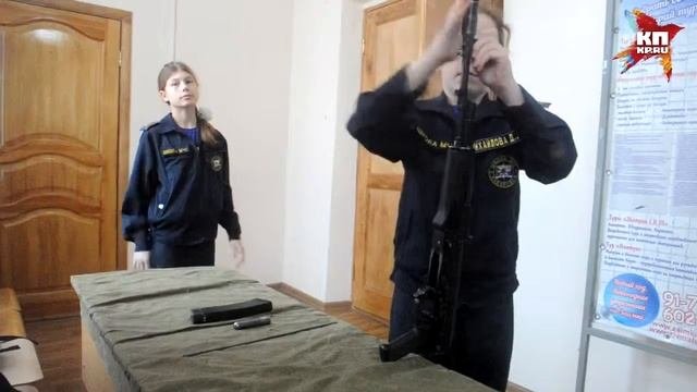 Урок материальной истории в кадетской школе МЧС Хабаровска