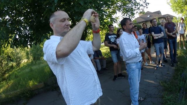 ЛИДЕР РЕТРО ДВИЖЕНИЯ ГОРОДА ХАРЬКОВА ДМИТРИЙ СВАРЧЕВСКИЙ И ЕГО ДЕТИЩЕ смотреть онлайн