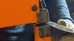 ВЫГИБАЕМ СТУПЕНЬКУ. ШРИНКЕР И ЗИГ МАШИНКА В ДЕЛЕ .Гнем железо.