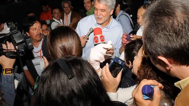 GRAN CIERRE DE CAMPAÑA ENRIQUE PEÑALOSA смотреть онлайн