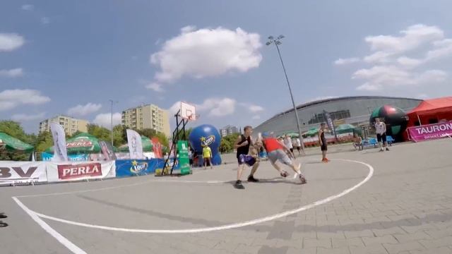 SZTUKA POD KOSZEM - montaż Jakub Oszust смотреть онлайн