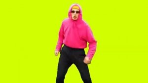 Холли бам-песня про ананас. музыка кряпы.