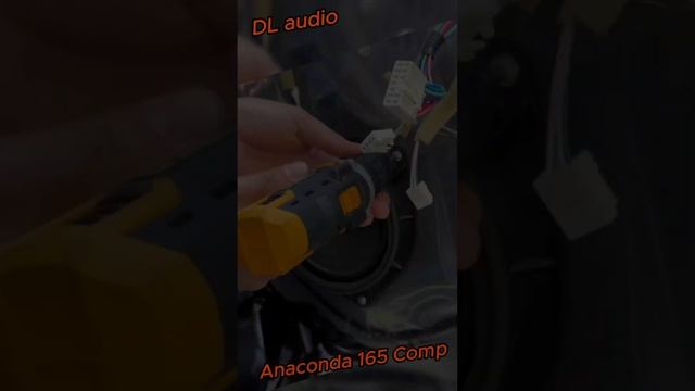 Замена штатных динамиков в Toyota BB(qnc21) на DL Audio Anaconda 165 Comp смотреть онлайн