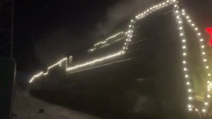 Отправление Паровоза П36 0031 с поездом Деда Мороза с вокзала Новосибирск Главный!