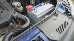 Уплотнитель под капот прокаченный на логан