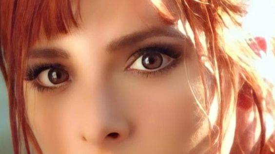 ---Mylène Farmer---Falling in love Moment Dance---