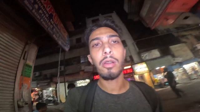 ذهبت إلى أكبر سوق شعبي في الهند 🇮🇳 في العاصمة نيودلهي اكتشف مشترياتي
India's largest  market