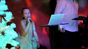 Слышишь кто-то идет...)))