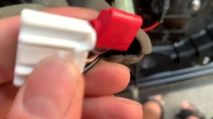 Подключение оригинальной подсветки в правую дверь в Mazda cx-8