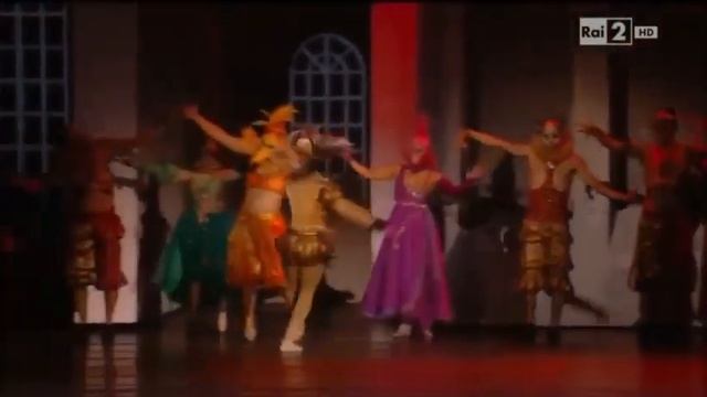 Extra - Il ballo (Redux version) смотреть онлайн