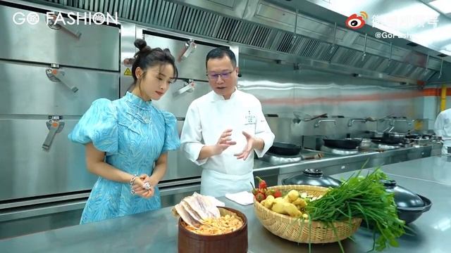 Shen Yue Actualización de Weibo смотреть онлайн