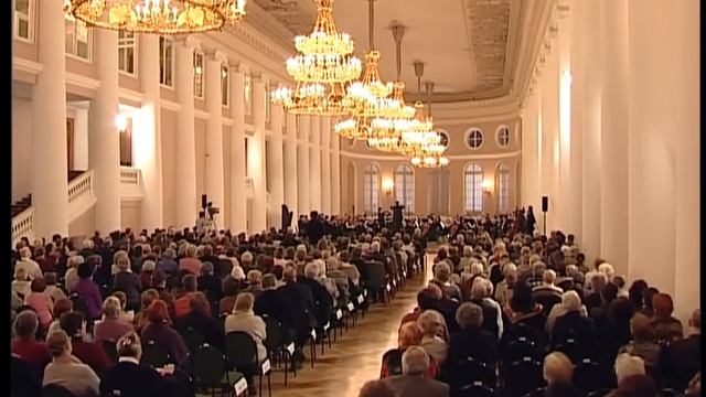 Mozart : Violin Concerto No. 3 (2 - 3 mov) . Sergey Dogadin смотреть онлайн