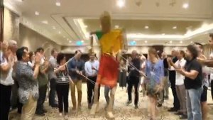 Тимбилдинг "Гигантские марионетки"