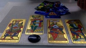 ПОЧЕМУ ОН МОЛЧИТ?