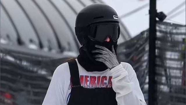 Kendall and Kylie Jenner hit the Aspen slopes with friend Justin Bieber смотреть онлайн