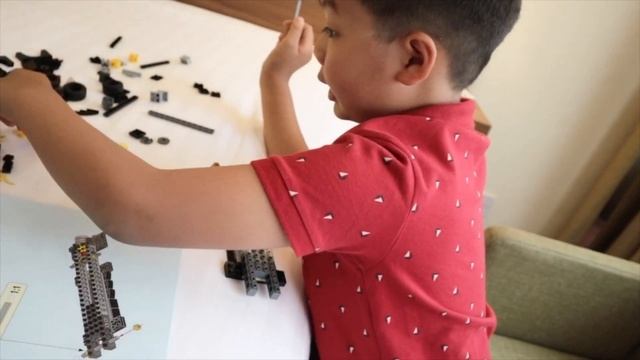 LEGO Batman Batmobile (Build play review)