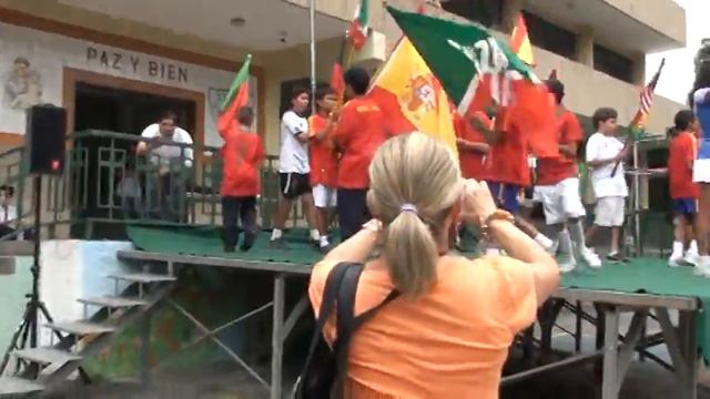 ACTO DE FIN DE AÑO COLEGIO SAN ANTONIO DE MACARACUAY 2010 смотреть онлайн